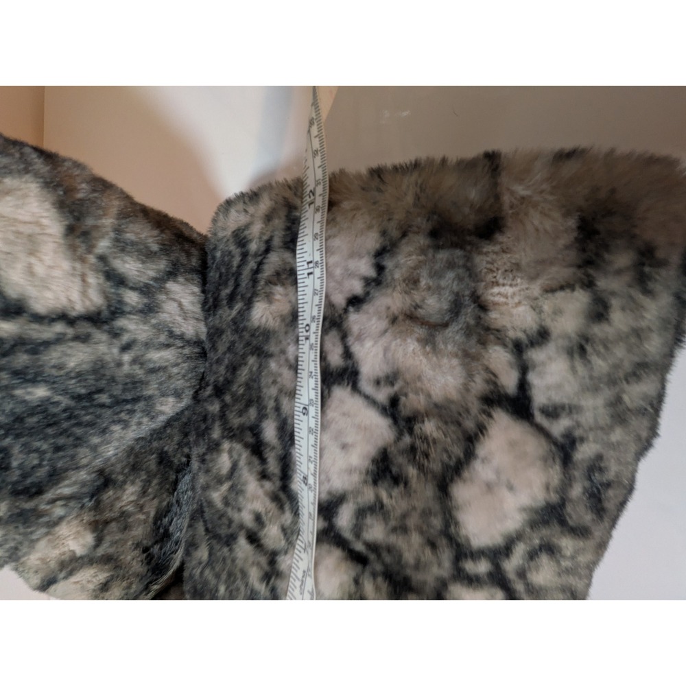 Faux Fur Animal Print Tall Slipper Boots Grey Cream Fleece Lined Size 8 - Picture 9 of 9